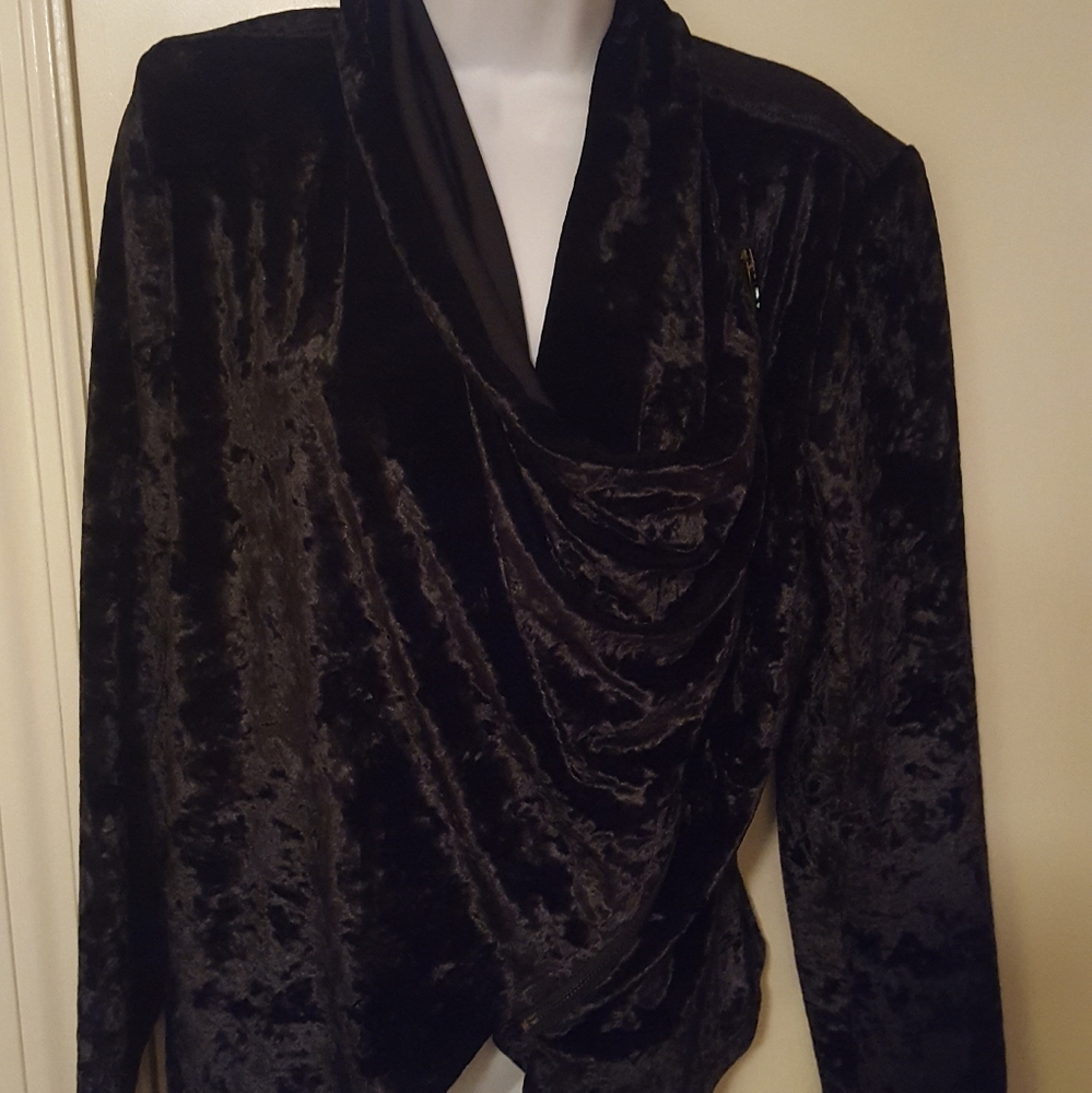 Blank NYC Black Velvet Moto Jacket. Sz.M
